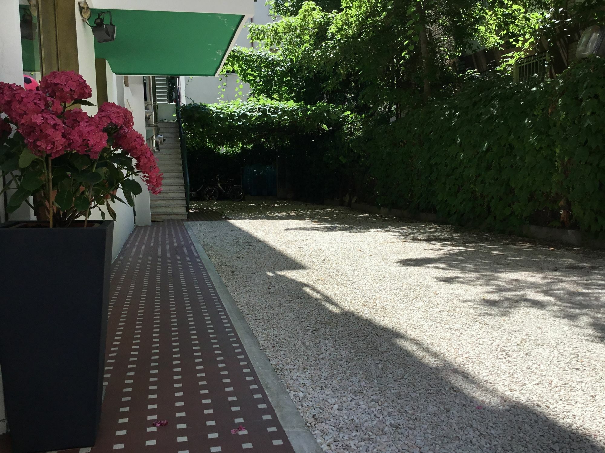Hotel Mirella Ріміні Екстер'єр фото